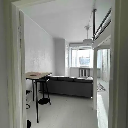 Apartment Lovely Studio In Alppila